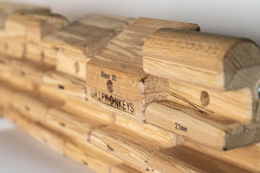 GripMonkeys Climbing Fingerboard Trave Arrampicata 6 GripMonkeys Climbing Fingerboard Trave Arrampicata - immagine 4